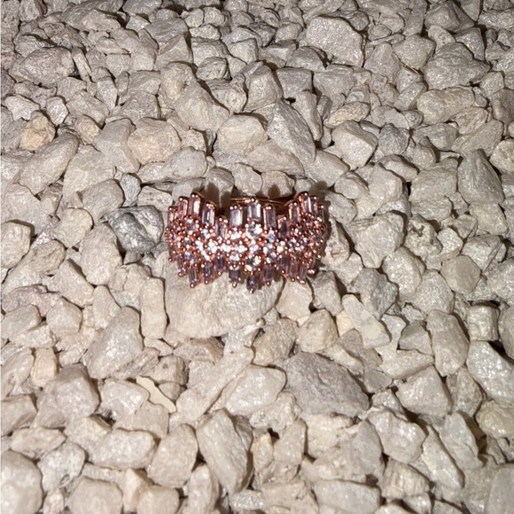 Bomb Party rose gold baguette ring sz8 - Picture 2 of 4